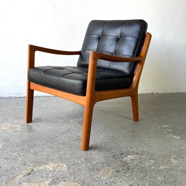 Mid Century France and Son Teak Oxhide Leather lounge Chair Model 116 / Senator 