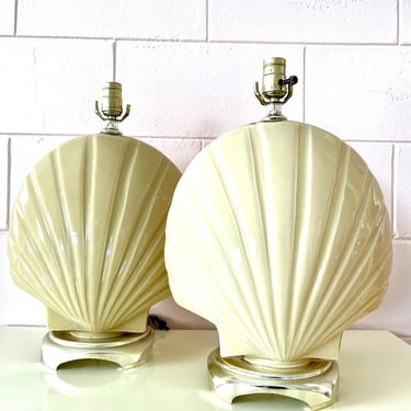 Beige Glass Pair of 80’s Seashell Table Lamps || Vintage Light || Bubblegum Lamp || Sea Shell Nautical || 