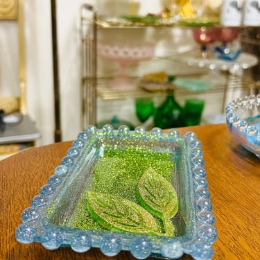 Resin Ring Dish Tray Hollywood Regency Style with Leaves Embellishment 