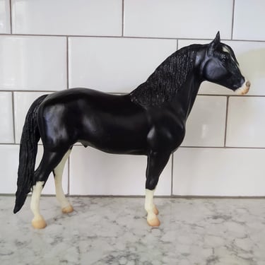 Vintage 1996-1997 #945 Tri-mi Boot Scootin' Boogie Breyer Horse Toy Horse Figurine Horse Collector 