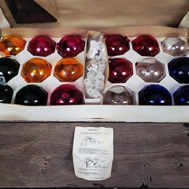 Vintage String of 18 Plastic Globe Patio/Camper Lights 