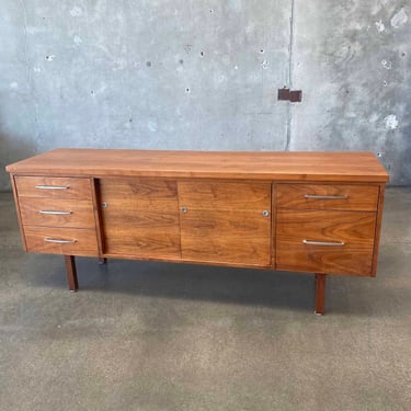 1960s Mid Century Modern Walnut Credenza by Jens Risom