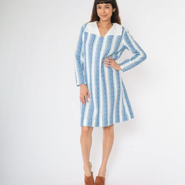 70s Shift Dress Striped Retro Mod White Blue Long Sleeve Knee Length Mini Collared V Neck Casual Vintage 1970s Medium M 