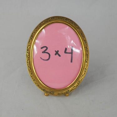 Vintage Oval Picture Frame - Gold or Brass Tone Metal - Curved Glass Little Feet - Display on Table - Holds 3