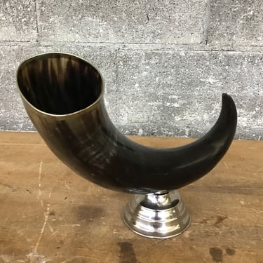 Horn on Chrome Stand (Seattle)