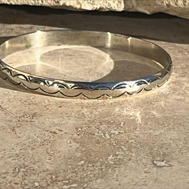 Vintage Mexico Sterling Silver Stackable Bangle Bracelet with Stamped Crescent Design - 8 Inch 