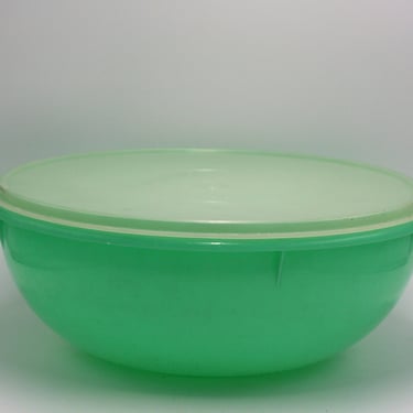 vintage Tupperware Fix-N-Mix Jadeite green bowl 