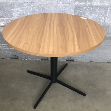 Round Kitchen Table (Seattle)
