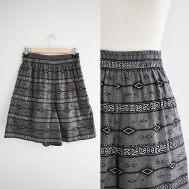 1990s Black and Gray Geometric Shorts 