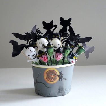 Vintage Halloween Cupcake Picks (19),  Hard Plastic Witch, Ghosts, Black Cat Cake Toppers, Imperfect 