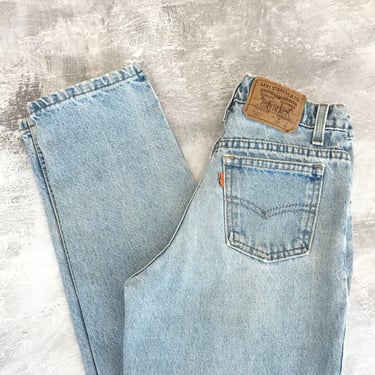 Levi's Vintage 550 Student Fit Orange Tab Light Wash 90s Jeans / Tag 26x30 Actual Size 22 XXS 