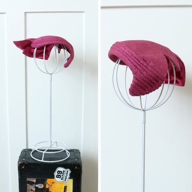 vintage 1950s hot pink hat • Corét sculpted woven straw asymmetrical skullcap hat 