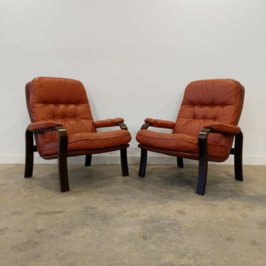 Pair of Vintage Danish Mid Century Modern Lounge Chairs 