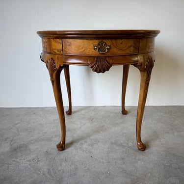 Hollywood Regency Baker Queen Anne Style Burl Walnut - Round End /Side Table 