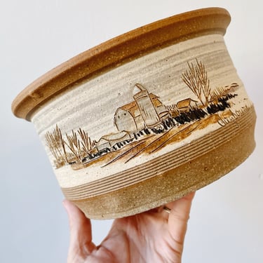 Beautiful rural farm scene pottery bowl