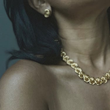 vintage bold ornate gold tone 90s statement necklace 