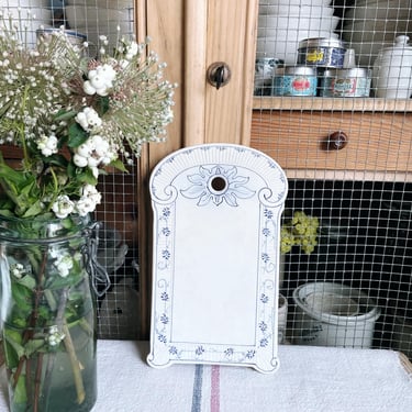 Beautiful rare find rustic vintage French ironstone tea stained cheese board, onion board 