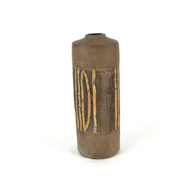Studio ceramic vase base mark handmade ceramic 50s 60s pottery signed sgraffito incised decoration flower vase design pottery mid century 