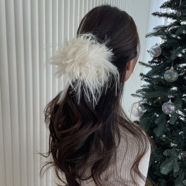 Festival Feather Scrunchies Hair Tie-Luxury Party Styling: Cream