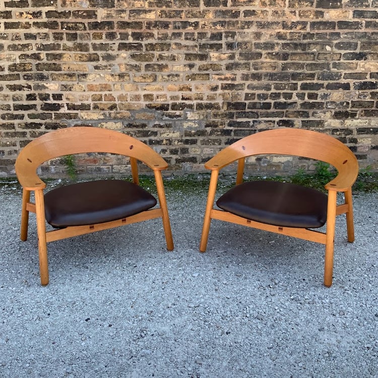 Pair of Lounge Chairs #102 by Henrik Bonnelycke 