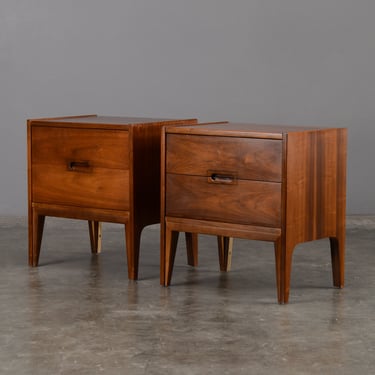 PAIR Mid Century Walnut Nightstands United Furniture 