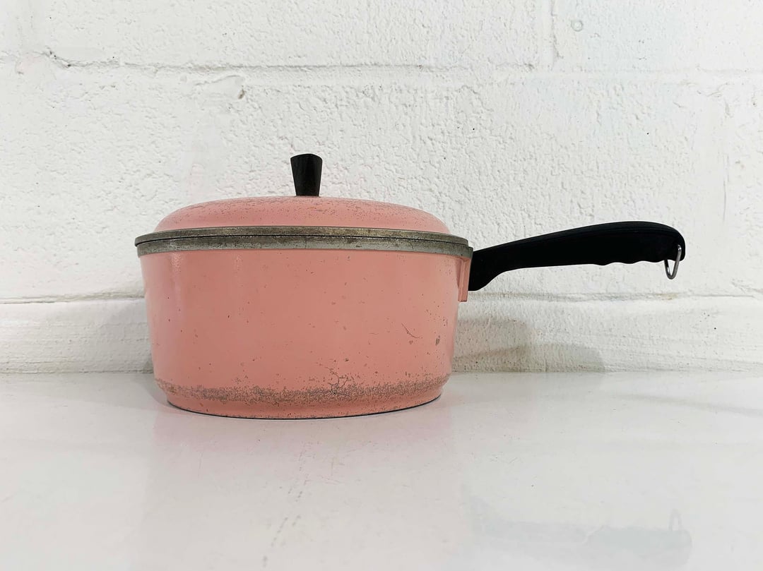 Rare Pink 3 Qt & 1 Qt Vintage Club Aluminum Saucepans set of 2 