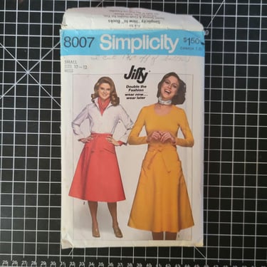 simplicity 8007 size 10 or 12, xs or small, 70s wrap skirt sewing pattern with pocket and tie belt 