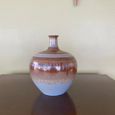 Alvino Bagni for Raymor Midcentury modern blue brown purple bulbous vase 