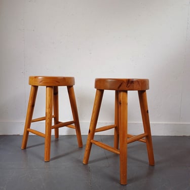 Pair of Round Pine Stools, 1970s/80s