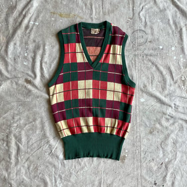 Marked Size M Vintage 1940s Cotton Sweater Vest in Red, Green, Maroon, and Pale Yellow 2269 