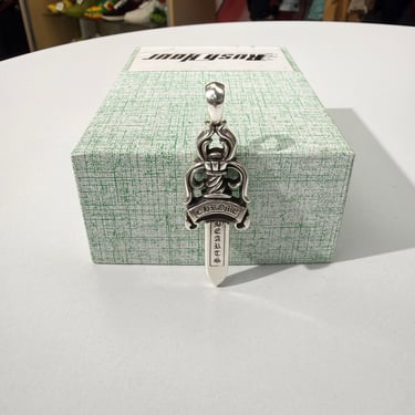 A&G Cashmere Dagger Sterling Silver Zipper Pull | Boutique 369 