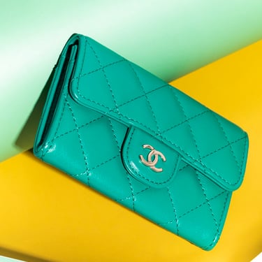 CHANEL Green Classic Flap Cardholder