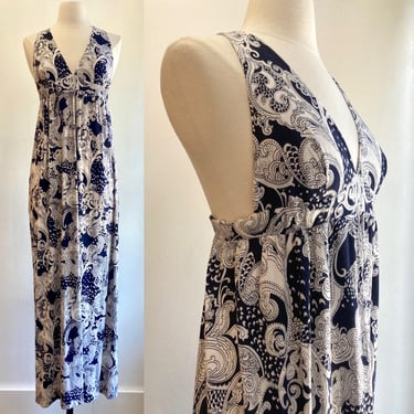 Vintage 70s Maxi Dress / Psychedelic Boho PAISELY Print / Halter + Deep V-Neck + Empire Waist + Racer Back / YOUNG EDWARDIAN by Arpeja 