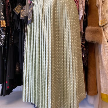 vintage 1950s polished cotton pleated skirt, green and cream polka dot, x-small 