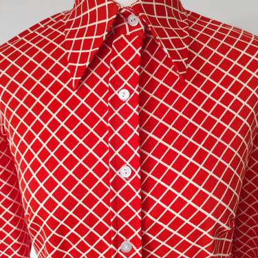 Vintage 1970's Shirt with Dagger Collar, 70's Shirt with pointed collar, 1970s Woman's Shirt Red 