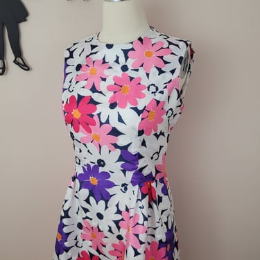 Vintage 1960's Floral Shift Dress / 60s Bright Daisy Day Dress S 