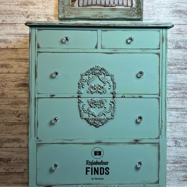 Vintage Ornate Chest/Dresser 