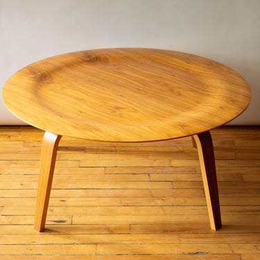 Charles &amp; Ray Eames Molded Plywood Coffee Table
