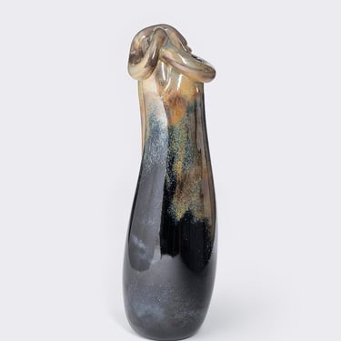 Vase 1 by Nico Walker