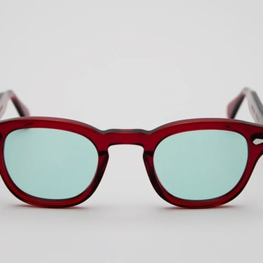 2 pairs of red frames Causeway for prescription use 