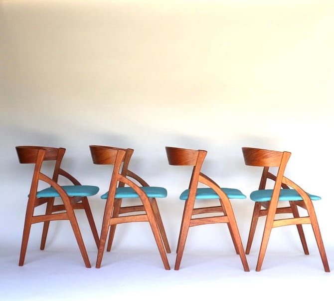 Set of 4 Dyrlund Dinning Chairs in Teak
