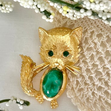 Vintage Monet Brooch, Kitty Cat, Glass Stone Cabochon, Rhinestones, Figural,Signed 