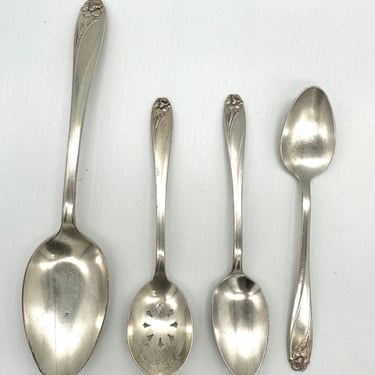 1950s Daffodil Silverware by International Silver signed 1847 by Rodgers Bros 