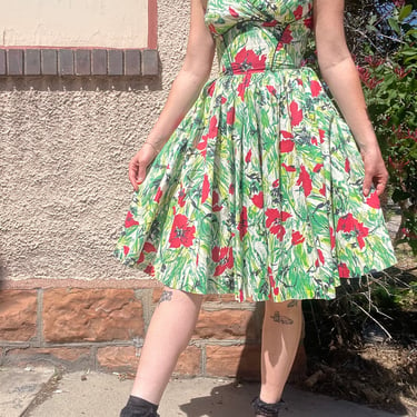 1950s Poppy Print Floral Sundress with Tulip bust size Small 