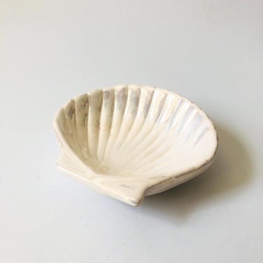 Iridescent Ceramic Shell Tray 