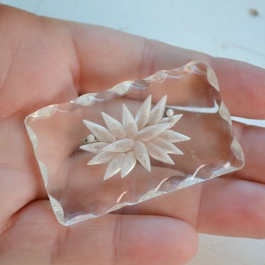 1940s Lucite Flower Brooch 