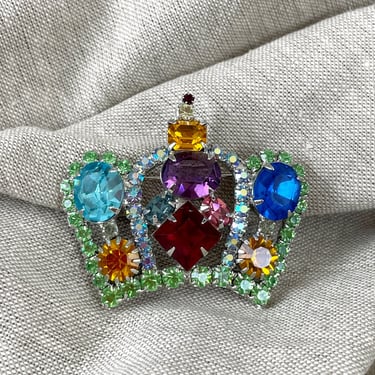 Capri rhinestone crown brooch - 1960s vintage 
