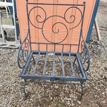 Metal Patio Chair 25.5 x 36.5 x 24