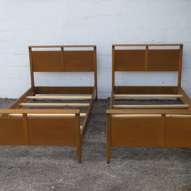 Drexel Mid Century Modern Twin Size Beds a Pair 3601