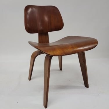 Mid Century Modern Early Eames Molded Plywood Walnut DCW Lounge Chair